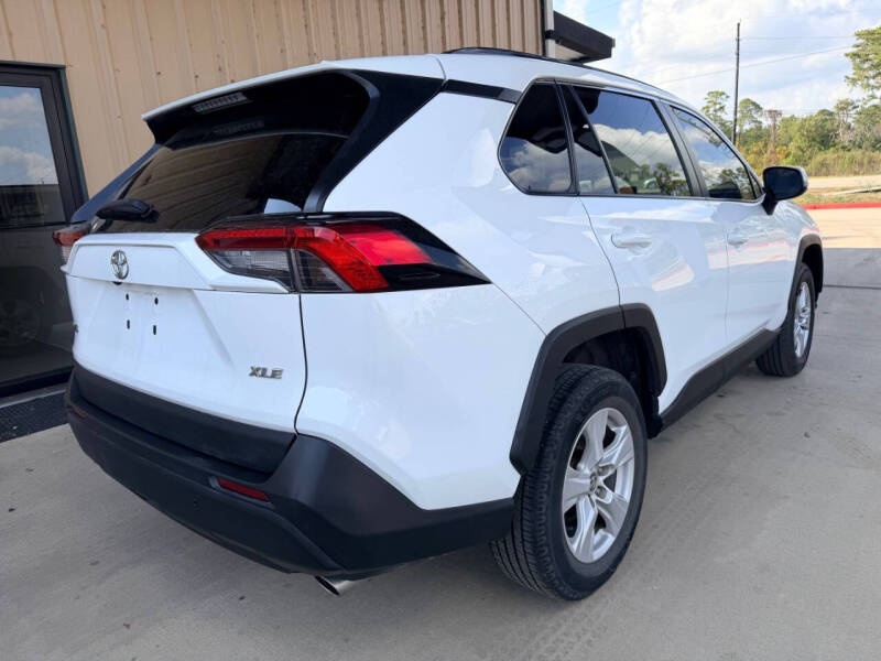 2020 Toyota RAV4 XLE