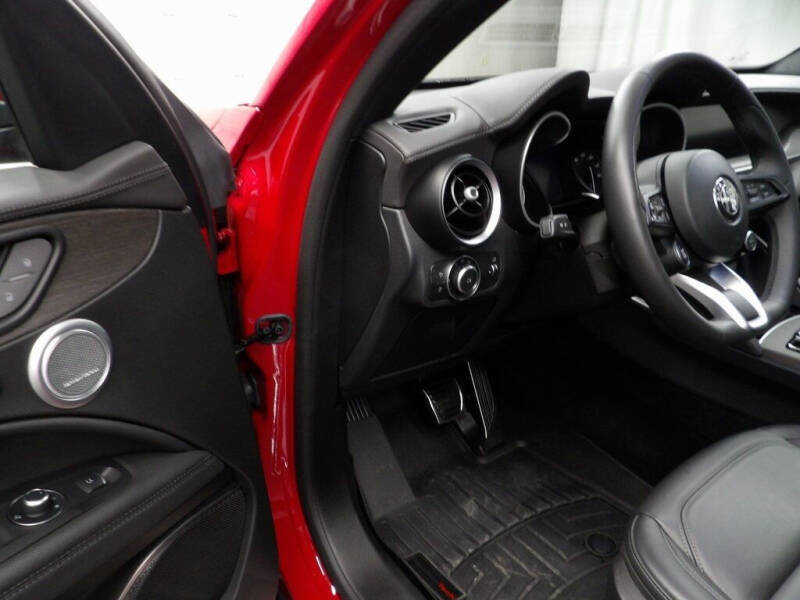 2023 Alfa Romeo Stelvio Ti