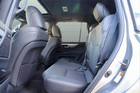 2025 Lexus LX 700h F SPORT Handling