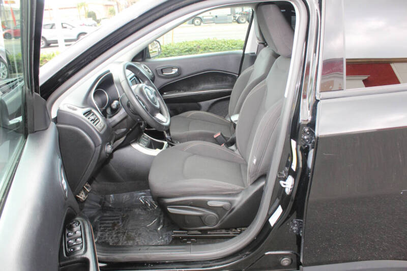 2018 Jeep Compass Sport