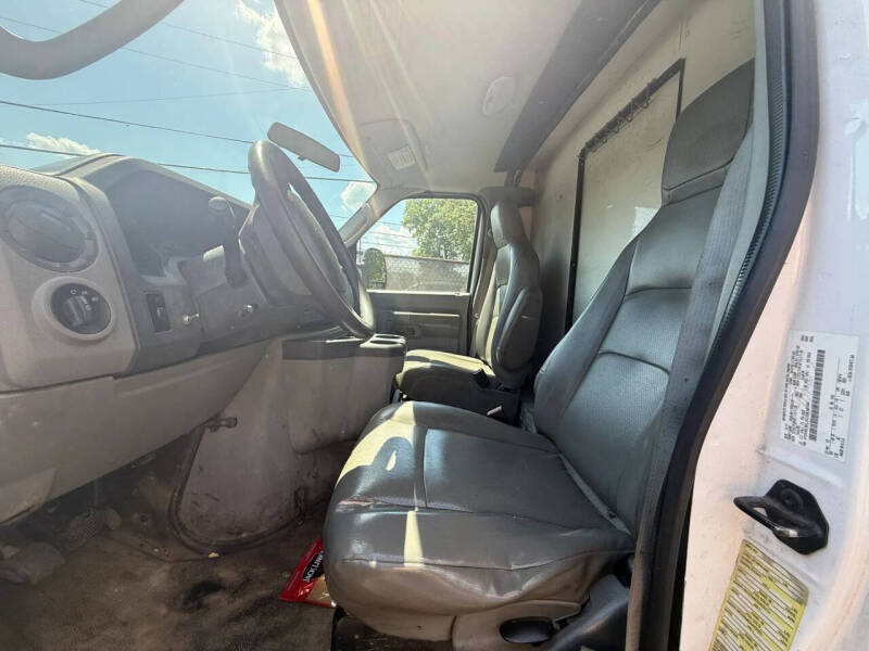 2012 Ford E-Series