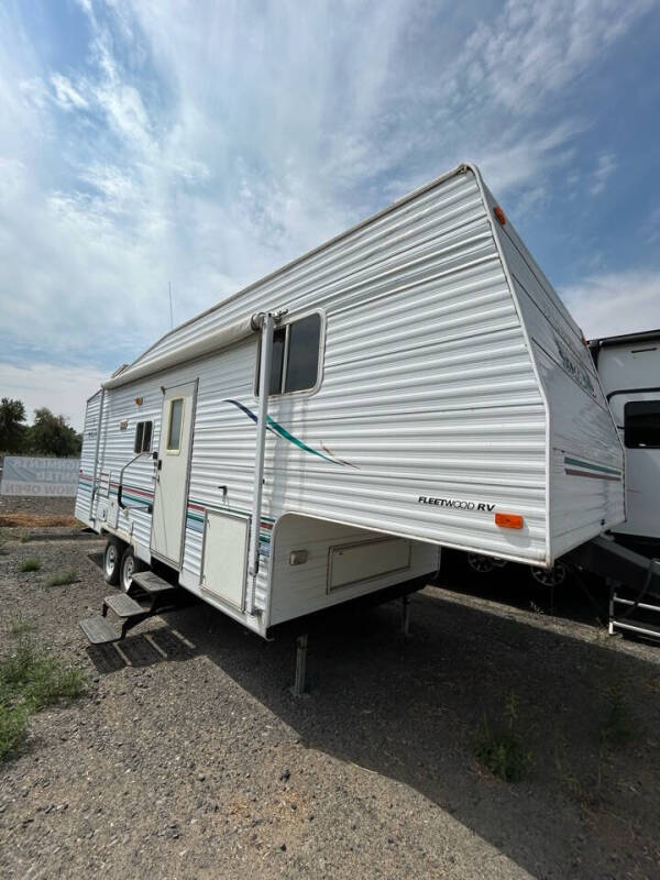 2001 Fleetwood RV Mallard 265H for sale at Basin RV Sales & Service in Moses Lake WA