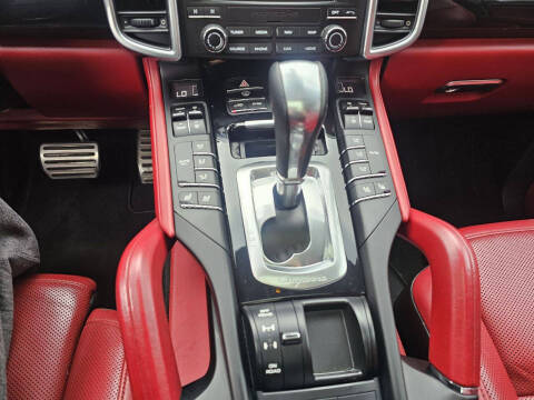 2017 Porsche Cayenne S