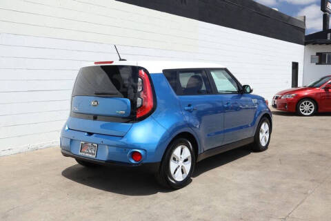 2016 Kia Soul EV +