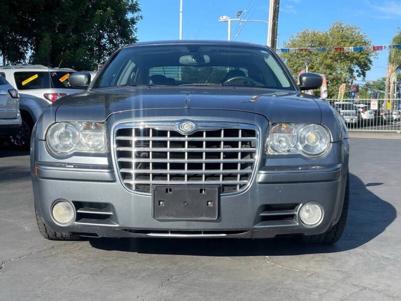 2006 Chrysler 300 SRT-8