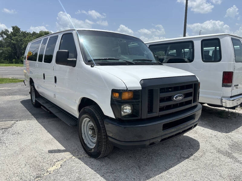 2013 Ford E-Series E-350 SD XL