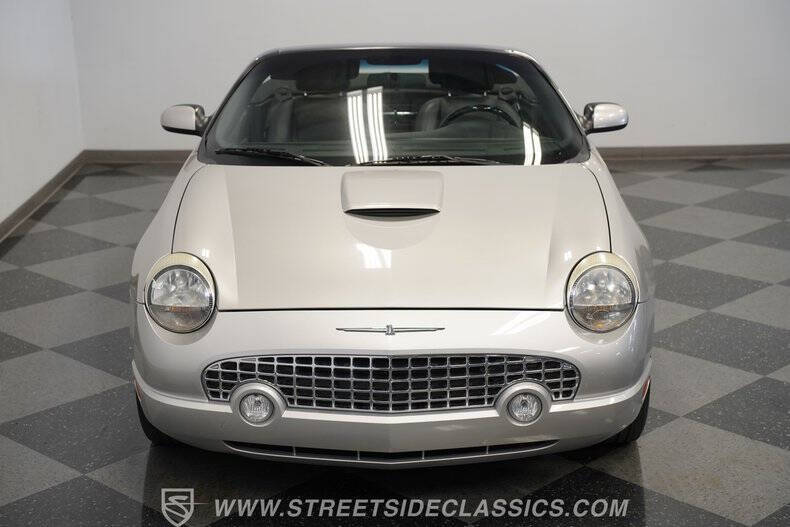 2004 Ford Thunderbird Deluxe
