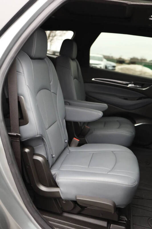 2024 Buick Enclave Essence
