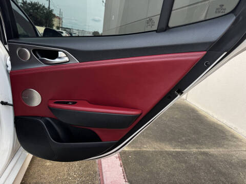 2020 Kia Stinger GT1