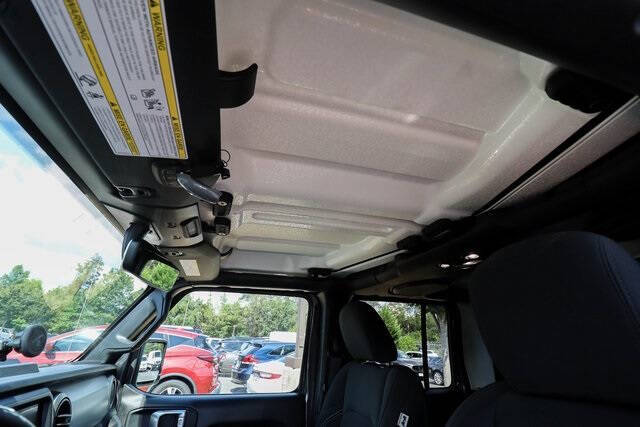 2021 Jeep Gladiator Sport