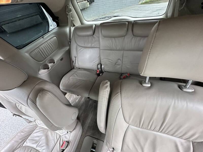 2008 Toyota Sienna XLE