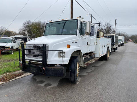 2002 Freightliner FL70