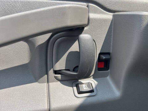 2025 Chevrolet Express 2500