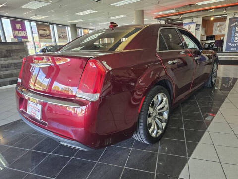 2017 Chrysler 300 C