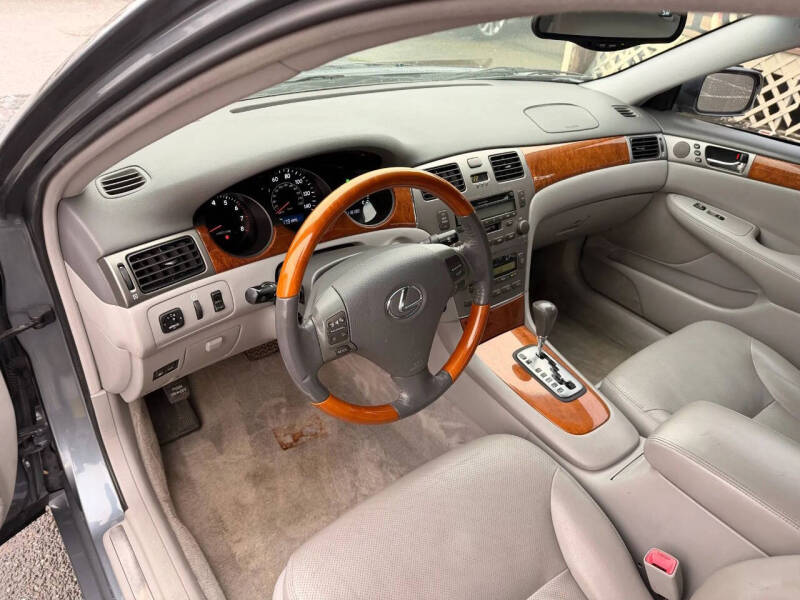 2005 Lexus ES 330