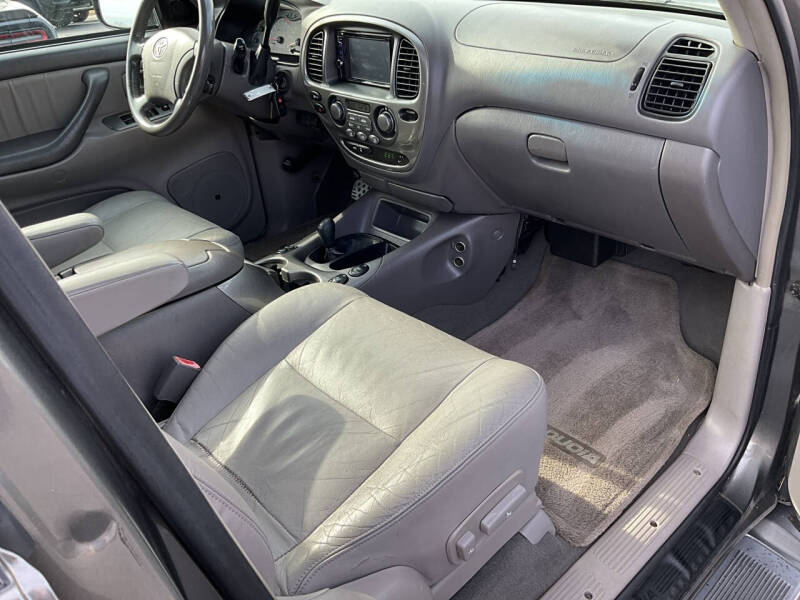 2004 Toyota Sequoia Limited