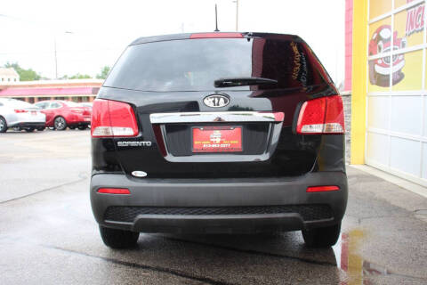 2011 Kia Sorento LX