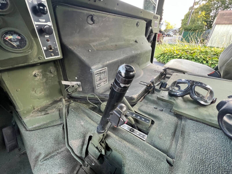 1988 AM General M1097R1 HMMWV