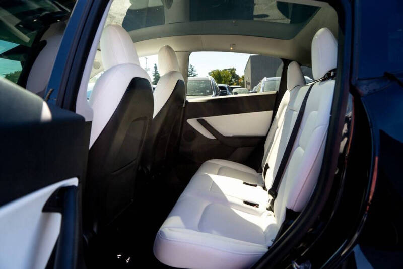 2020 Tesla Model Y Long Range