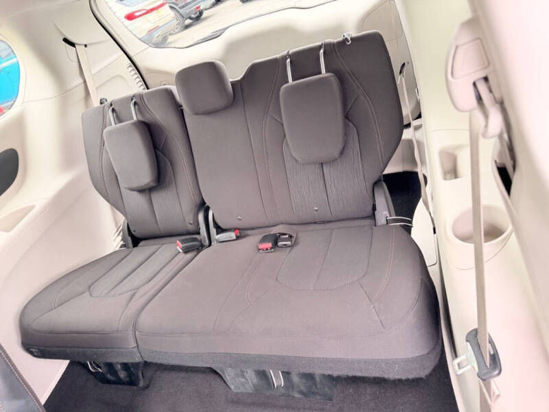 2017 Chrysler Pacifica Touring Plus