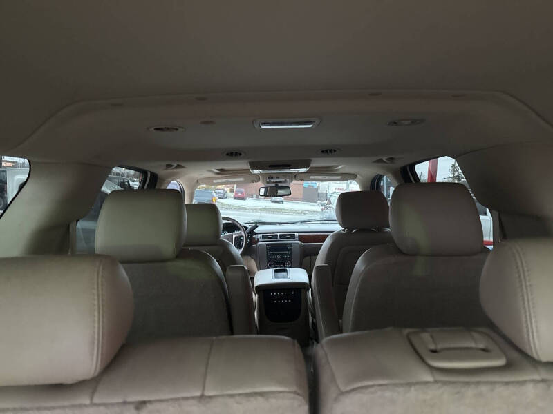 2011 GMC Yukon XL SLT