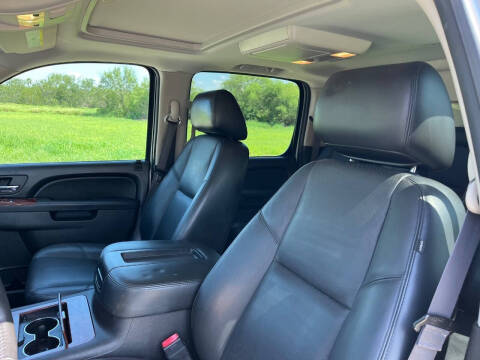 2014 Chevrolet Suburban LTZ