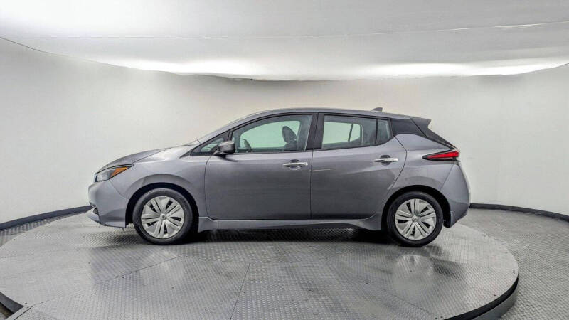 2022 Nissan LEAF S