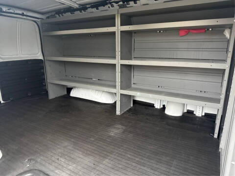 2022 Chevrolet Express 2500