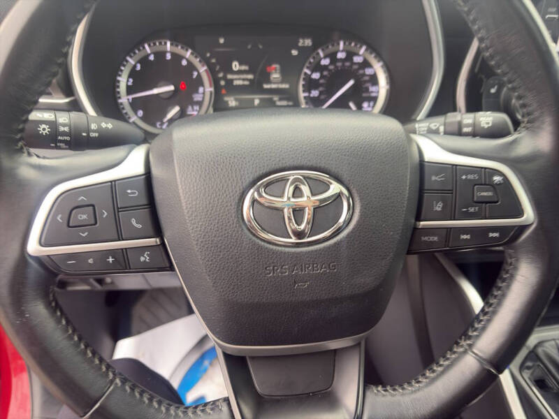 2022 Toyota Highlander XLE