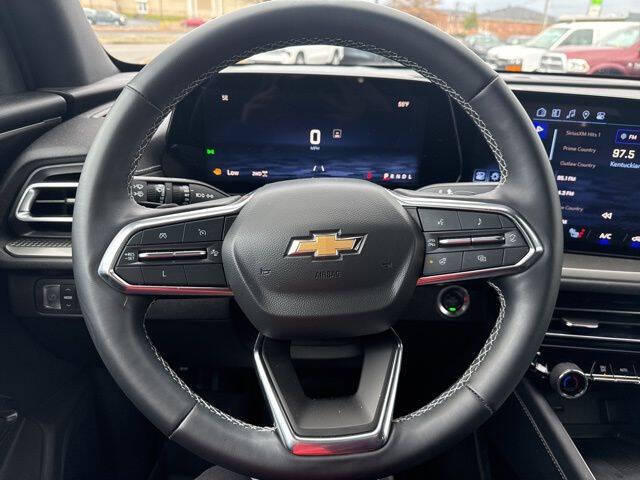 2024 Chevrolet Traverse LT