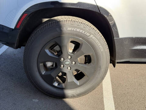 2023 Land Rover Defender 110 X-Dynamic SE