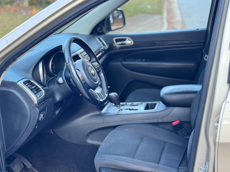 2011 Jeep Grand Cherokee Laredo