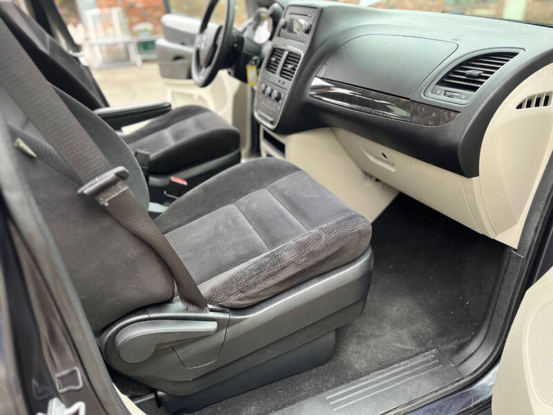 2014 Dodge Grand Caravan SE