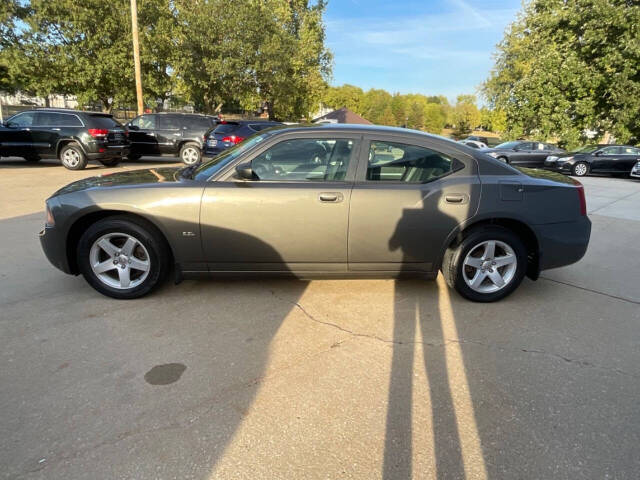 2008 Dodge Charger for sale at Auto Connection in Waterloo, IA