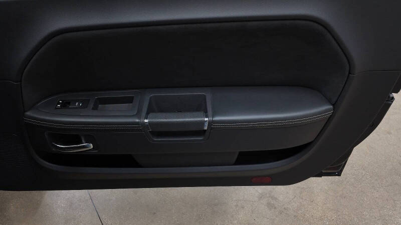 2008 Dodge Challenger SRT8