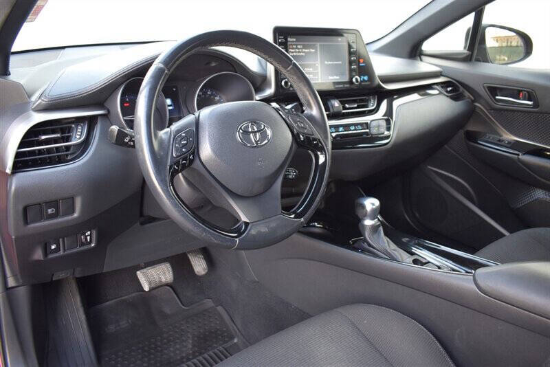 2019 Toyota C-HR XLE