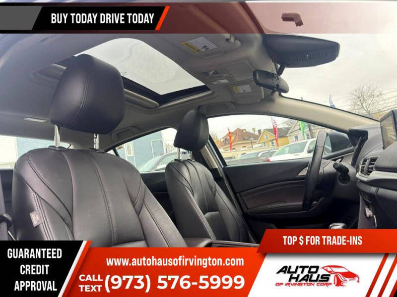 2018 Mazda MAZDA3 Touring