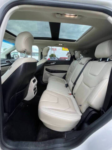 2018 Ford Edge Titanium