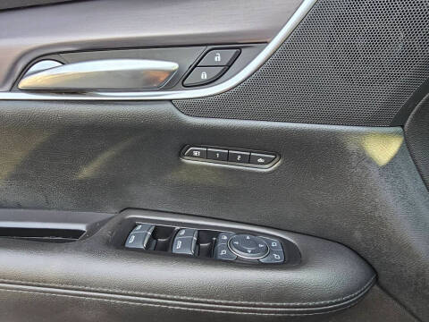 2017 Cadillac XT5 Premium Luxury