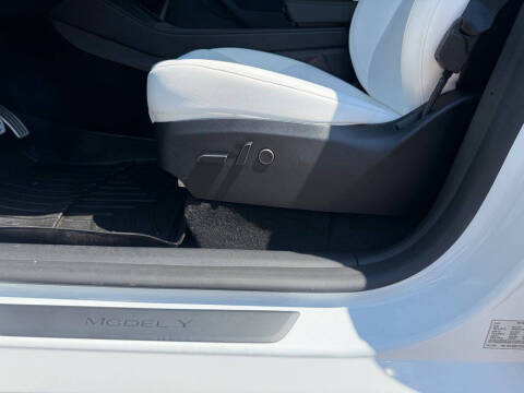2023 Tesla Model Y Performance