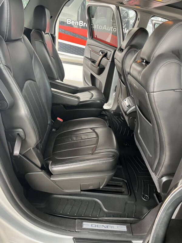 2014 GMC Acadia Denali