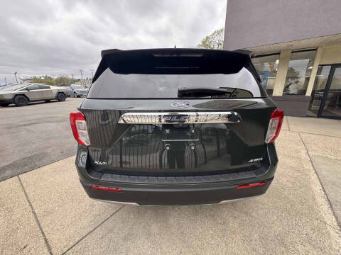 2023 Ford Explorer XLT