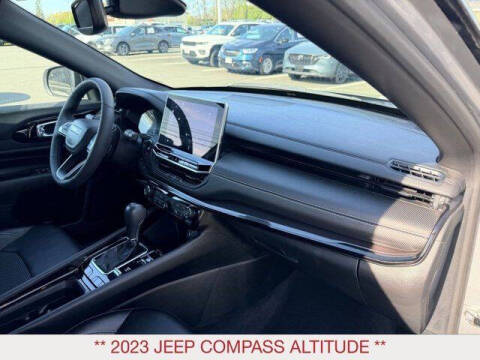 2023 Jeep Compass Altitude