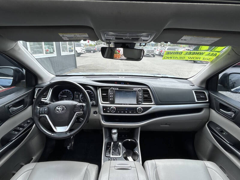 2017 Toyota Highlander XLE