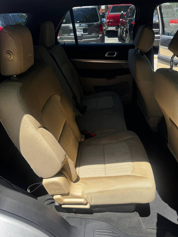 2016 Ford Explorer