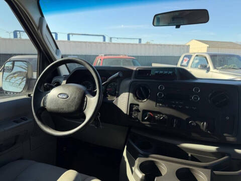 2014 Ford E-Series E-250