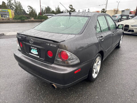 2004 Lexus IS 300