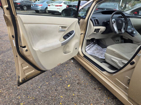 2010 Toyota Prius III