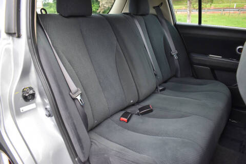 2012 Nissan Versa 1.8 S