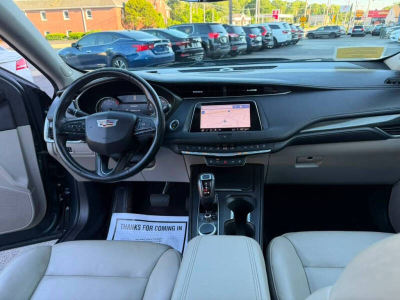 2019 Cadillac XT4 Premium Luxury